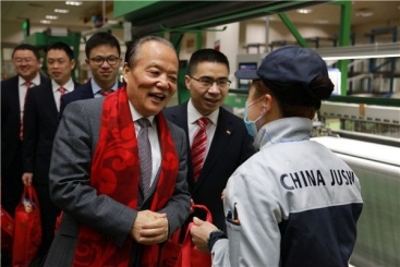 張毓強書記大年初一慰問一線員工