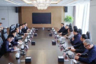 江西省委副書記、贛州市委書記吳忠瓊到中國(guó)巨石考察