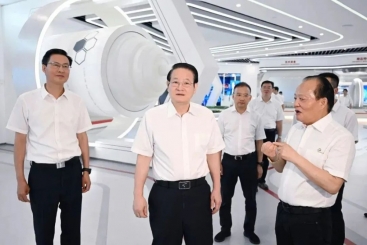 易煉紅赴嘉興督導(dǎo)主題教育工作并調(diào)研三季度經(jīng)濟形勢